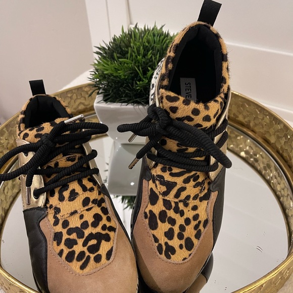 Steve Madden Women’s Cliff Sneaker - Picture 5 of 5